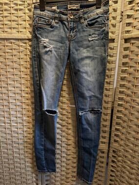 Dollhouse Mid Rise Y2K Distressed Skinny Denim Jeans Medium Wash 3